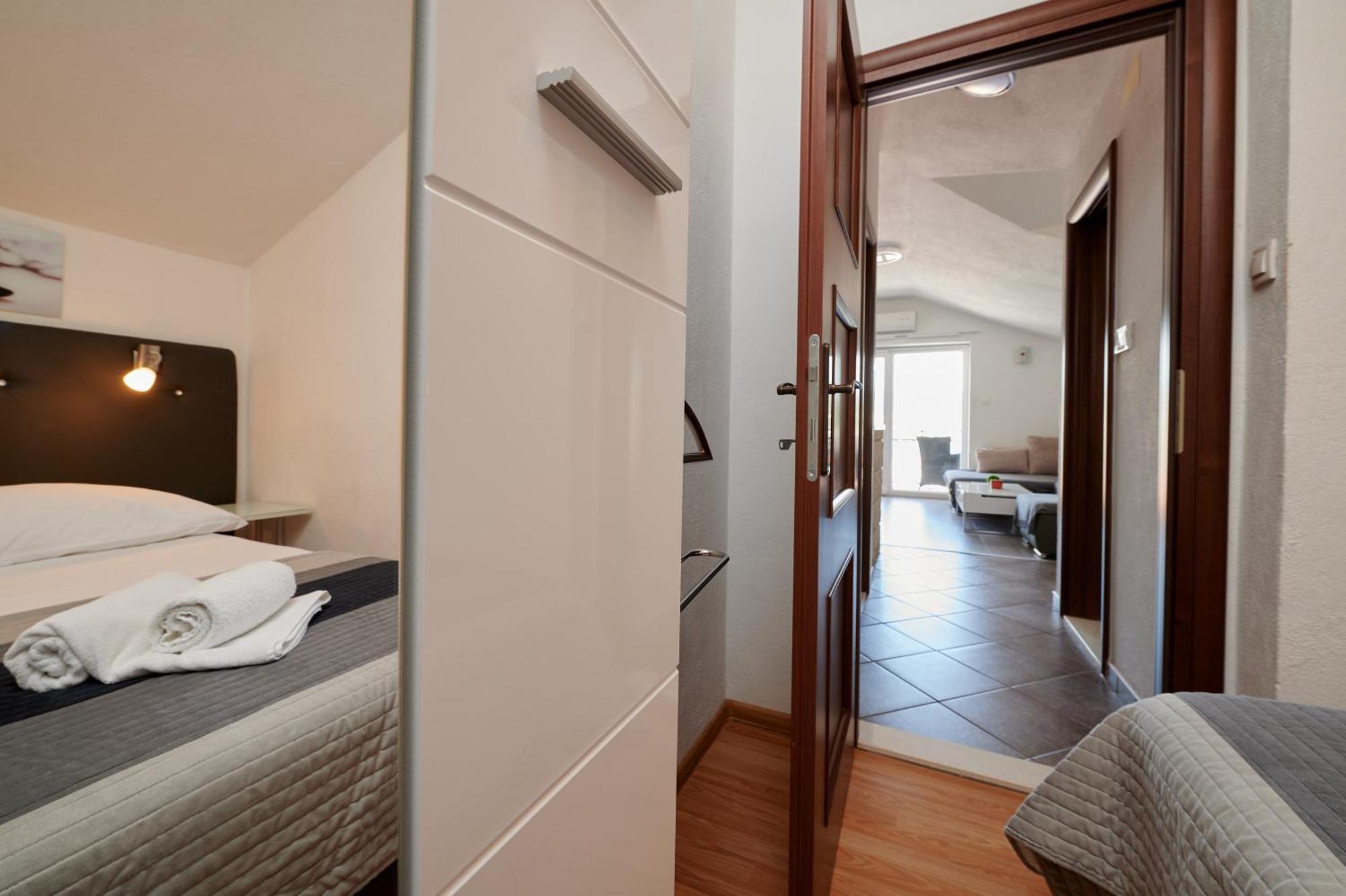 Apartments & Rooms Zaja Trogir Oda fotoğraf